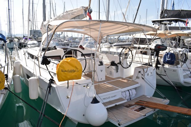 Sun Odyssey 440 - 4 cab. — photo 3