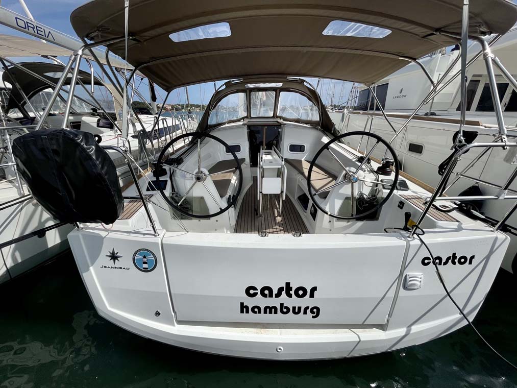 Sun Odyssey 349 - 3 cab. — photo 1