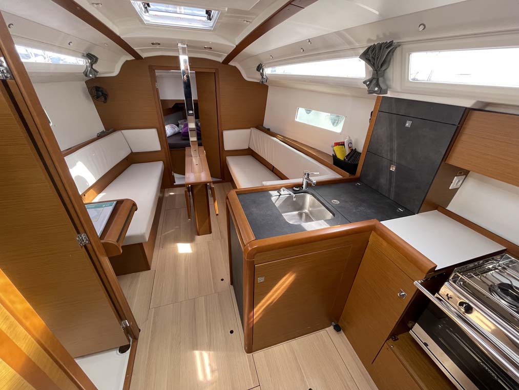 Sun Odyssey 349 - 3 cab. — photo 9