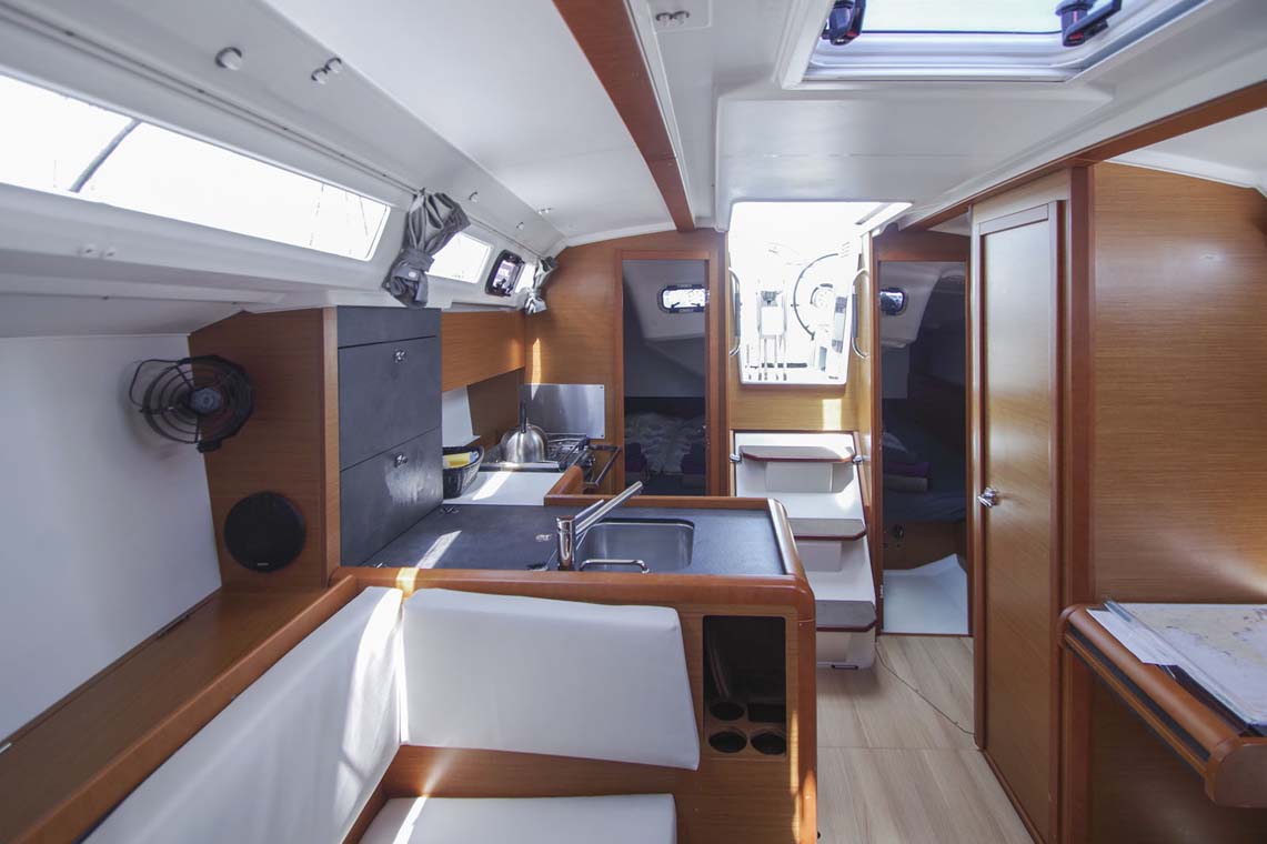 Sun Odyssey 349 - 3 cab. — photo 10