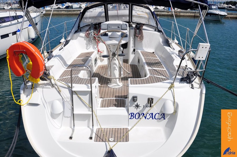 Sun Odyssey 37 — photo 1
