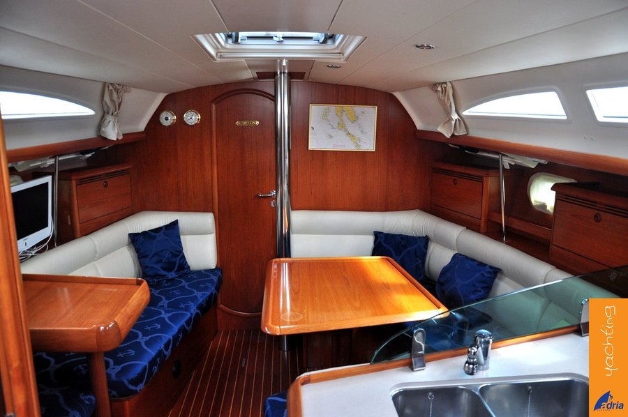 Sun Odyssey 37 — photo 6