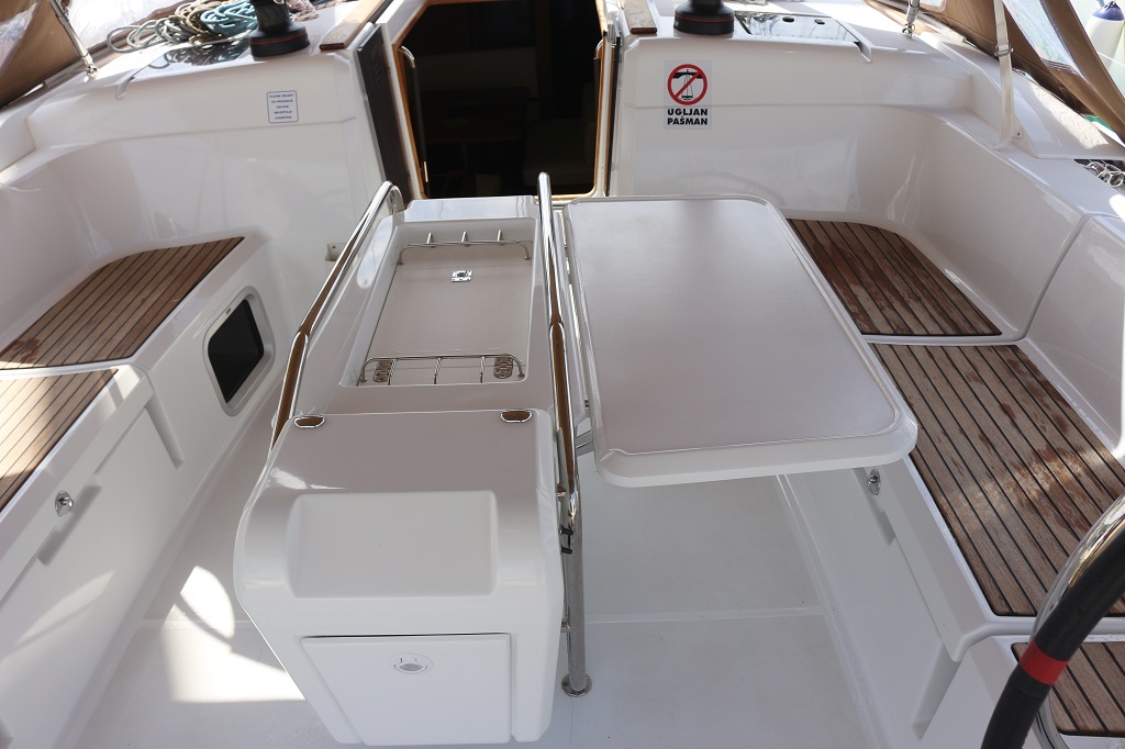 Sun Odyssey 509 - 5 + 1 cab. — photo 6