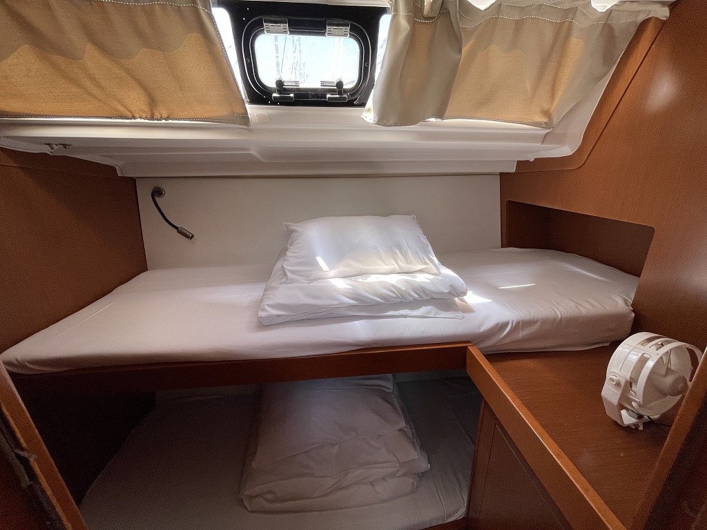 Oceanis 48 - 5 cab. — photo 23