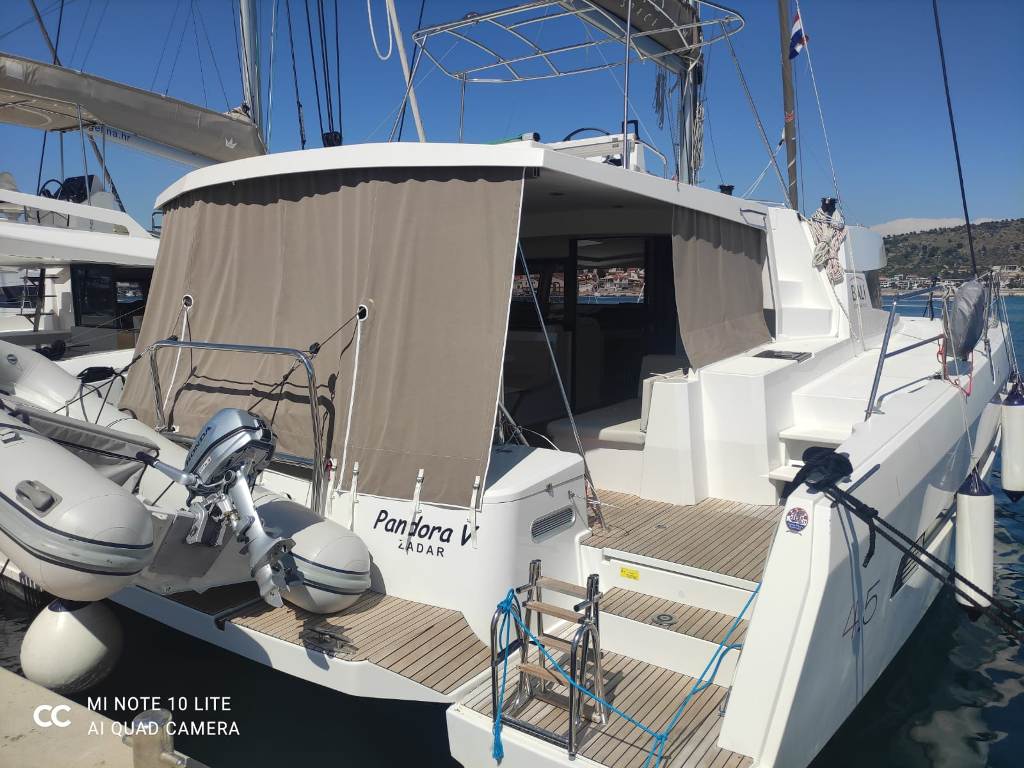 Bali 4.5 - 4 + 2 cab. — photo 29