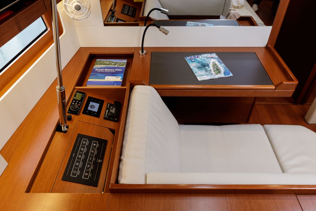 Oceanis 51.1 - 5 + 1 cab. — photo 15
