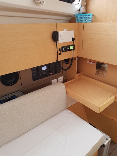 Oceanis 35.1 — photo 7