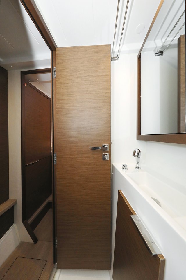 Lagoon 40 - 4 + 2 cab — photo 25