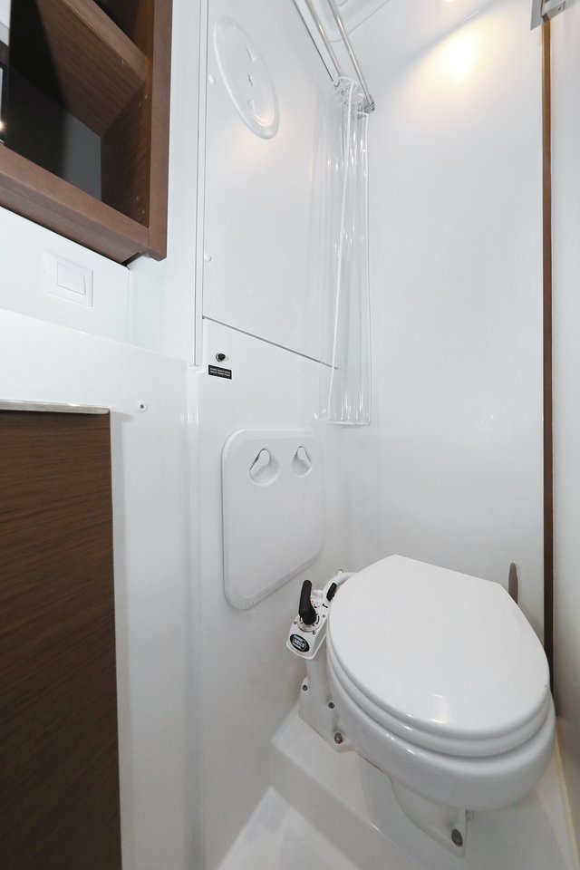 Lagoon 40 - 4 + 2 cab — photo 26