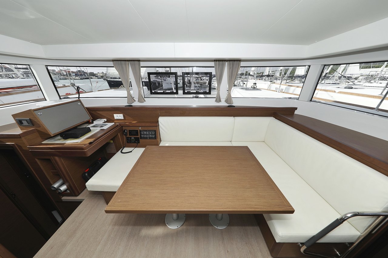 Lagoon 40 - 4 + 2 cab — photo 22