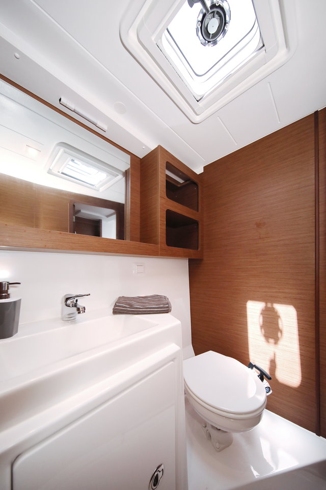 Lagoon 42 - 4 + 2 cab. — photo 20