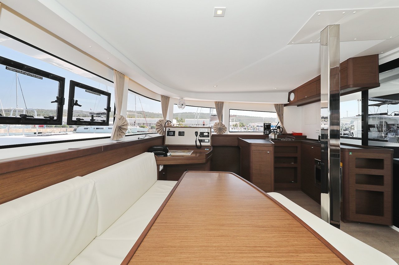 Lagoon 42 - 4 + 2 cab. — photo 14