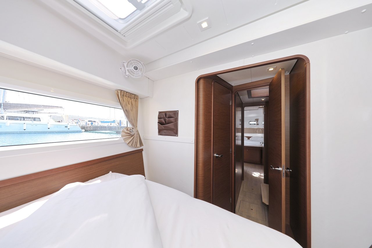 Lagoon 42 - 4 + 2 cab. — photo 22