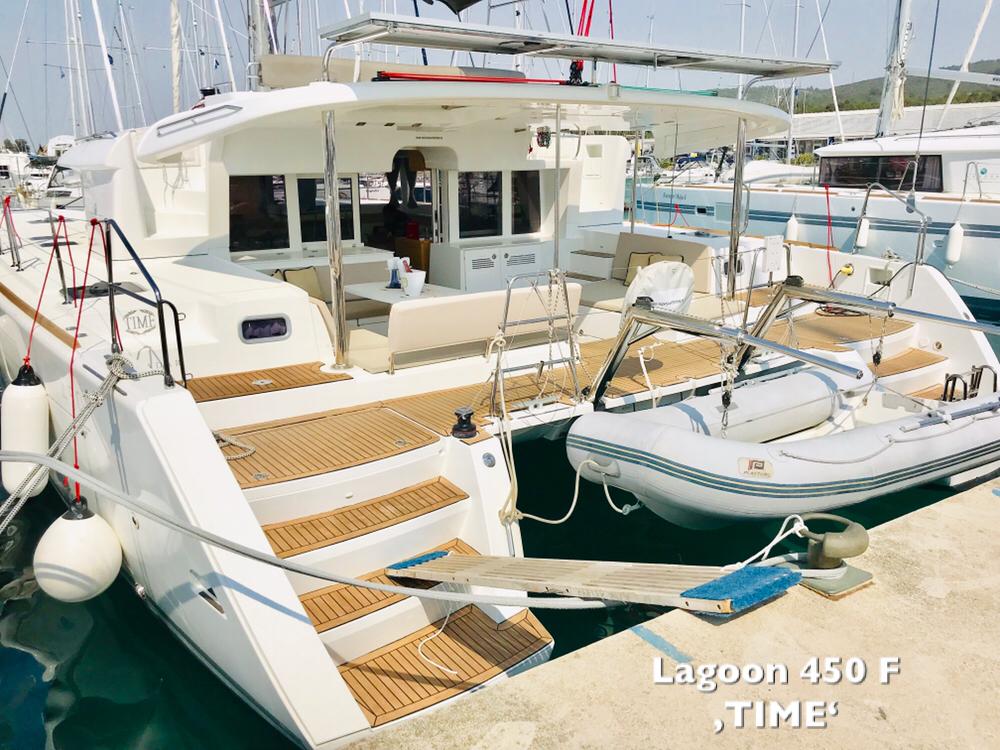 Lagoon 450 - 4 + 2 cab. — photo 1