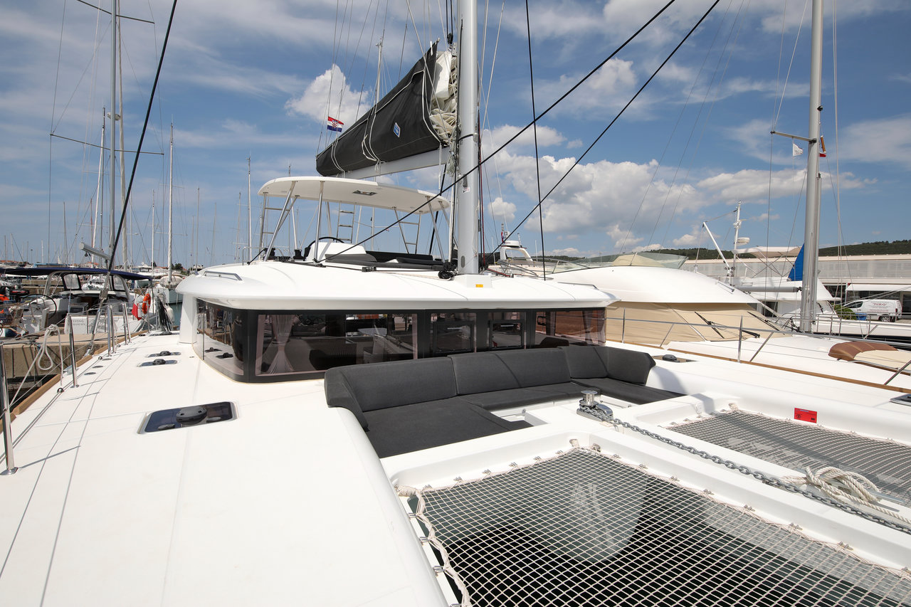 Lagoon 450 F - 4 + 2 cab. — photo 11