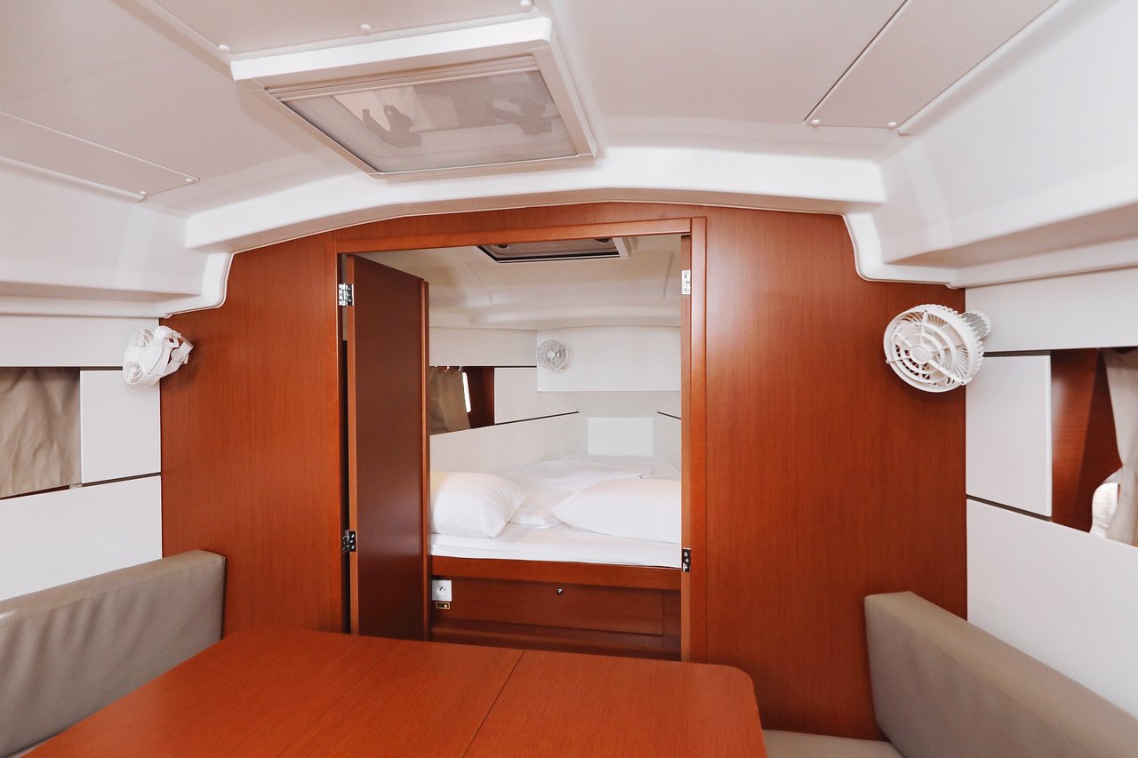 Oceanis 35.1 — photo 16