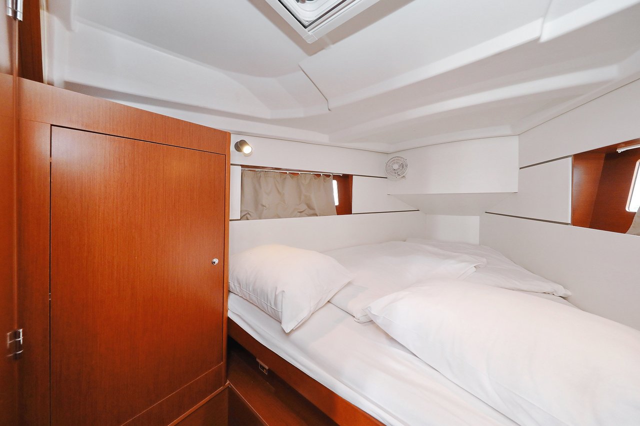 Oceanis 35.1 — photo 20