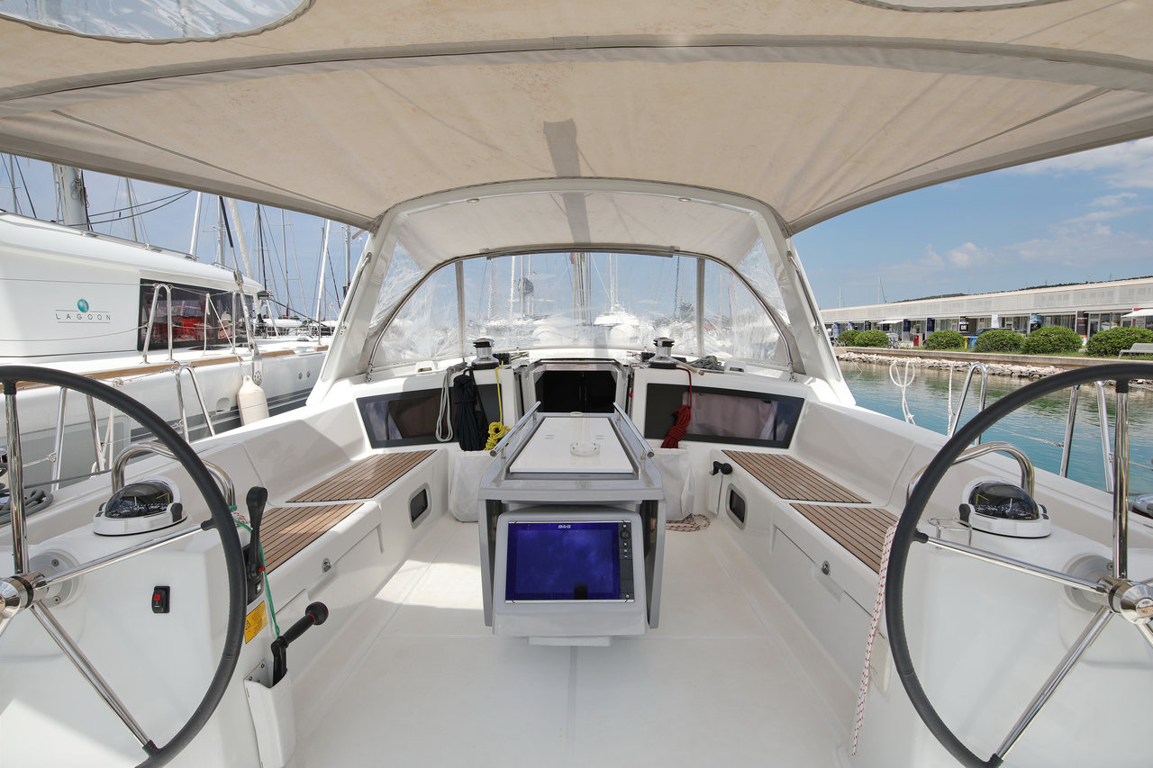 Oceanis 48 - 5 cab. — photo 8