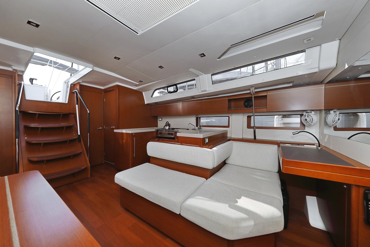 Oceanis 51.1 — photo 13