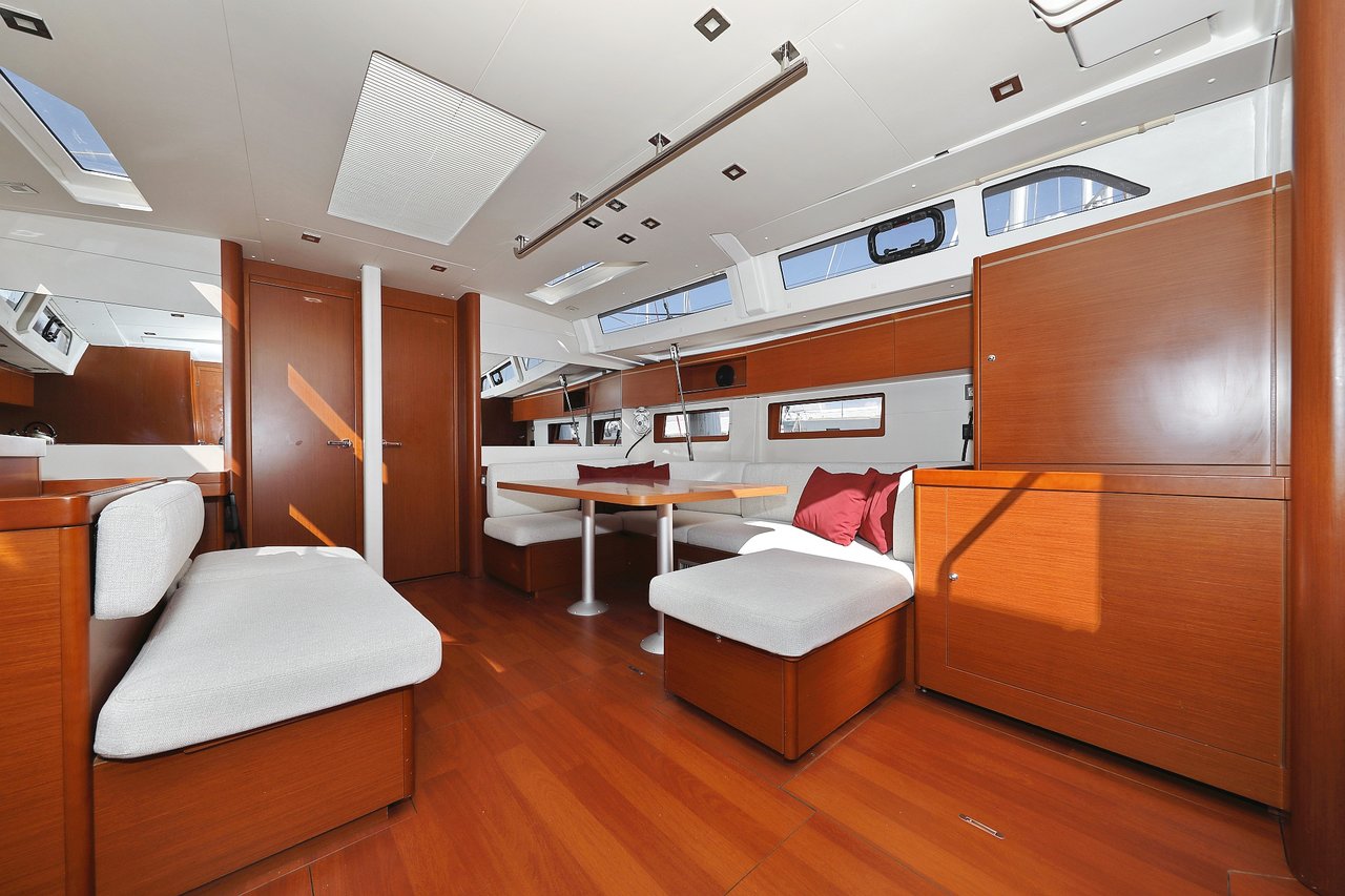 Oceanis 51.1 — photo 17