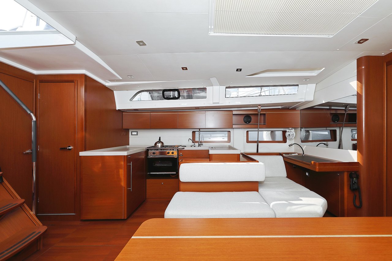 Oceanis 51.1 — photo 21