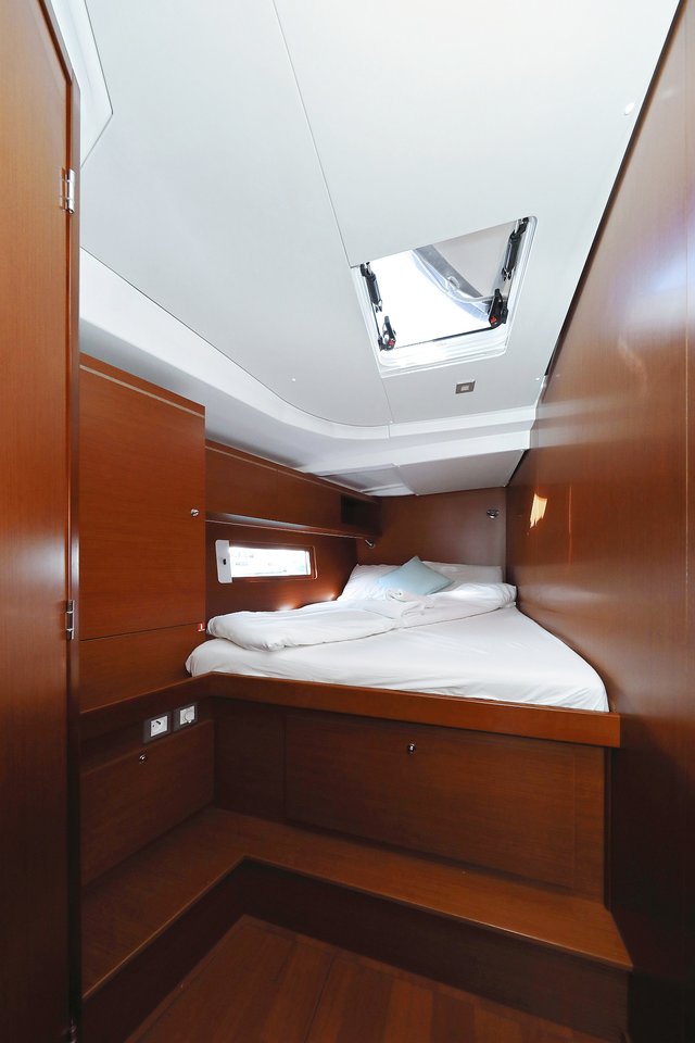 Oceanis 51.1 — photo 27