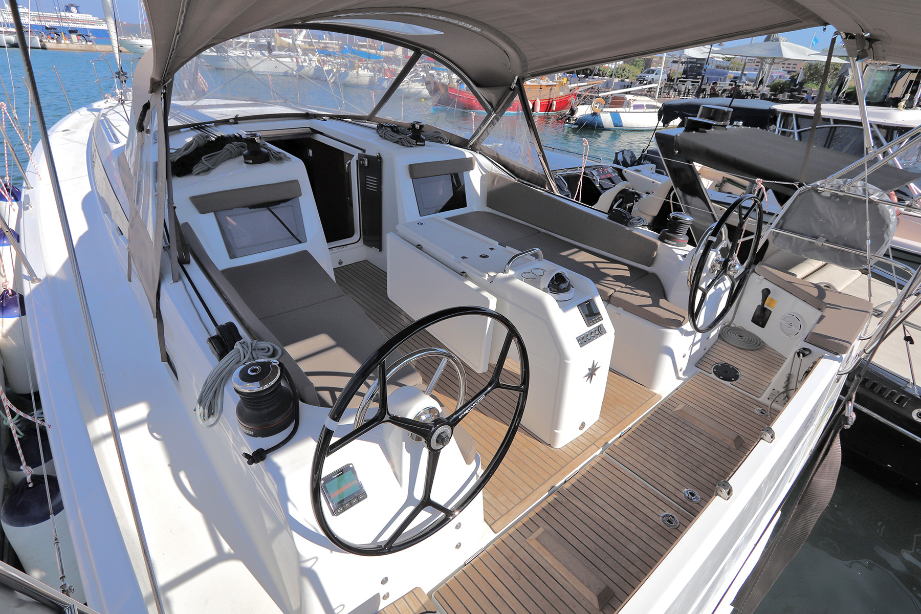 Sun Odyssey 410 - 3 cab. — photo 4
