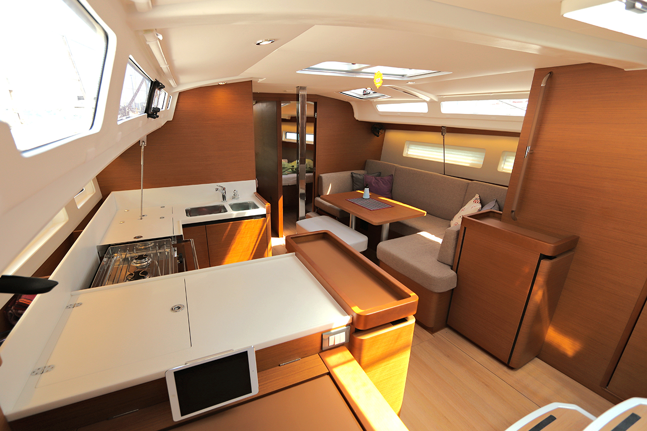 Sun Odyssey 440 - 4 cab. — photo 11