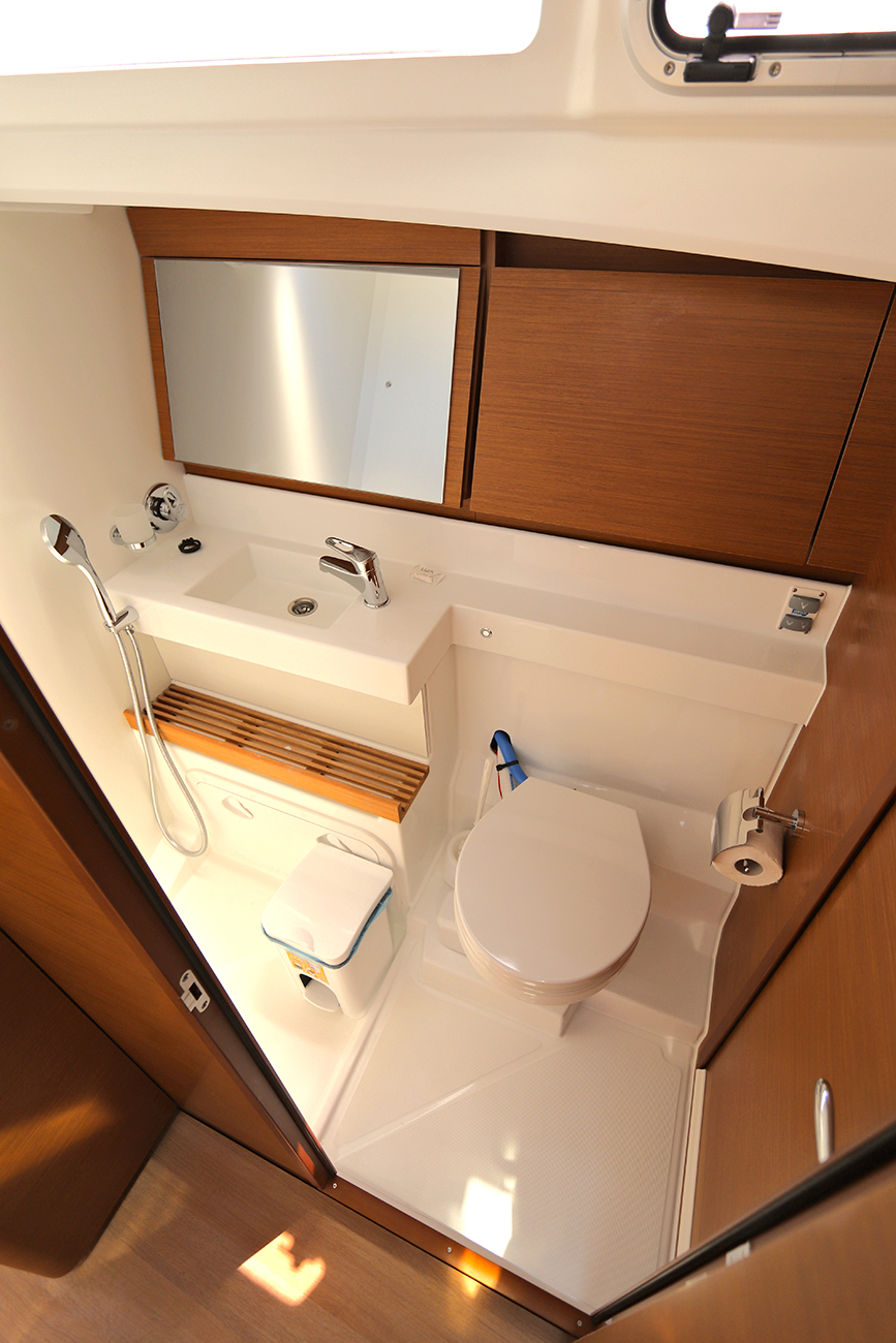 Sun Odyssey 440 - 4 cab. — photo 19