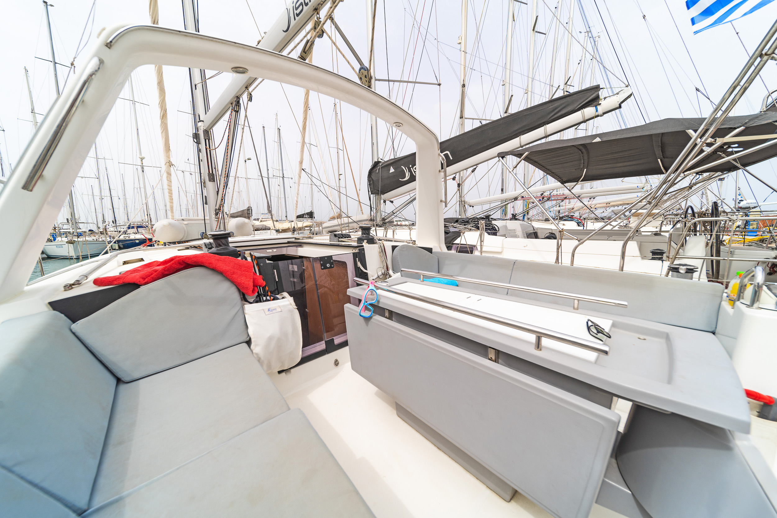Oceanis 41 — photo 16