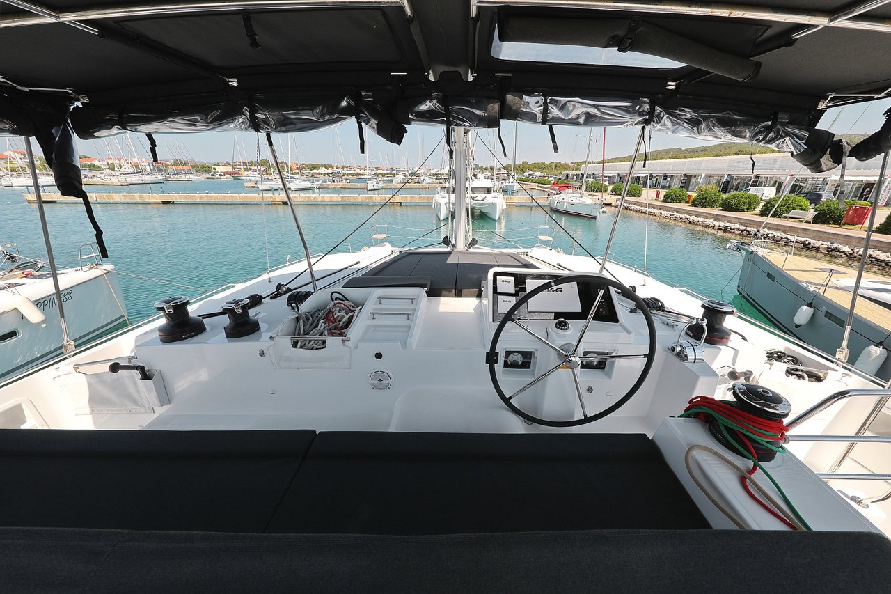 Lagoon 450 F - 4 + 2 cab. — photo 23