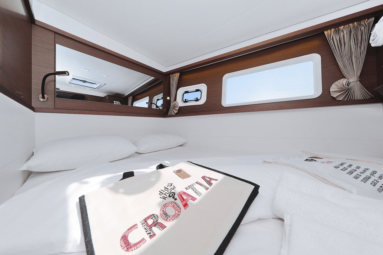 Lagoon 450 F - 4 + 2 cab. — photo 6