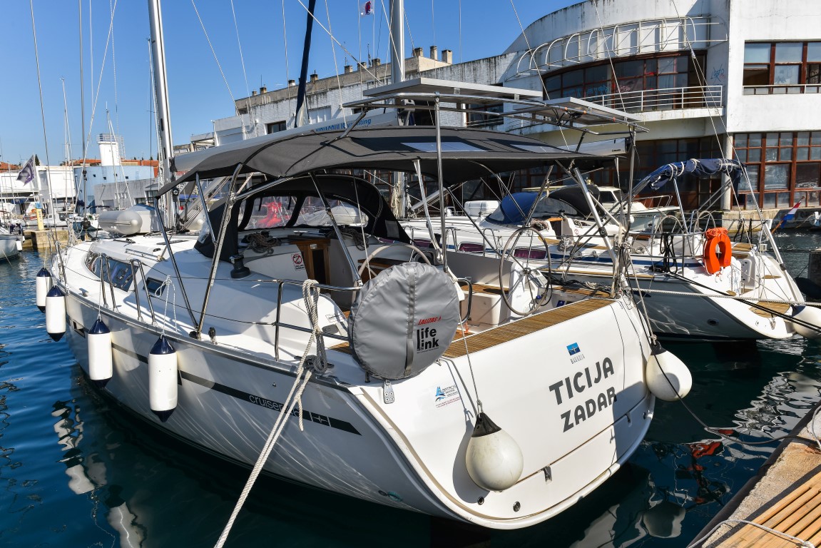 Bavaria Cruiser 46 - 4 cab. — photo 1