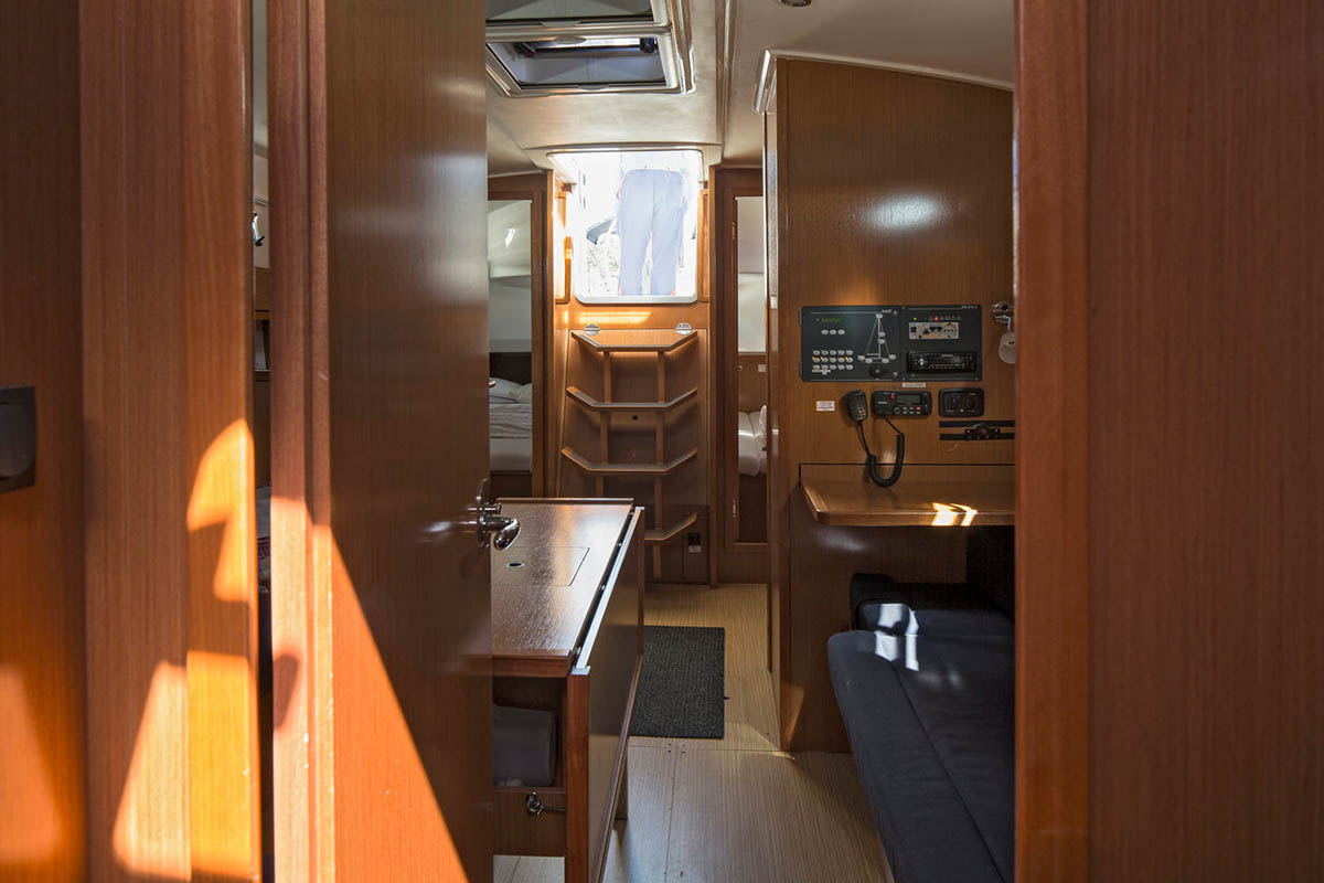 Bavaria Cruiser 36 — photo 6