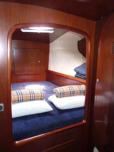 Belize 43 - 4 + 2 cab. — photo 9