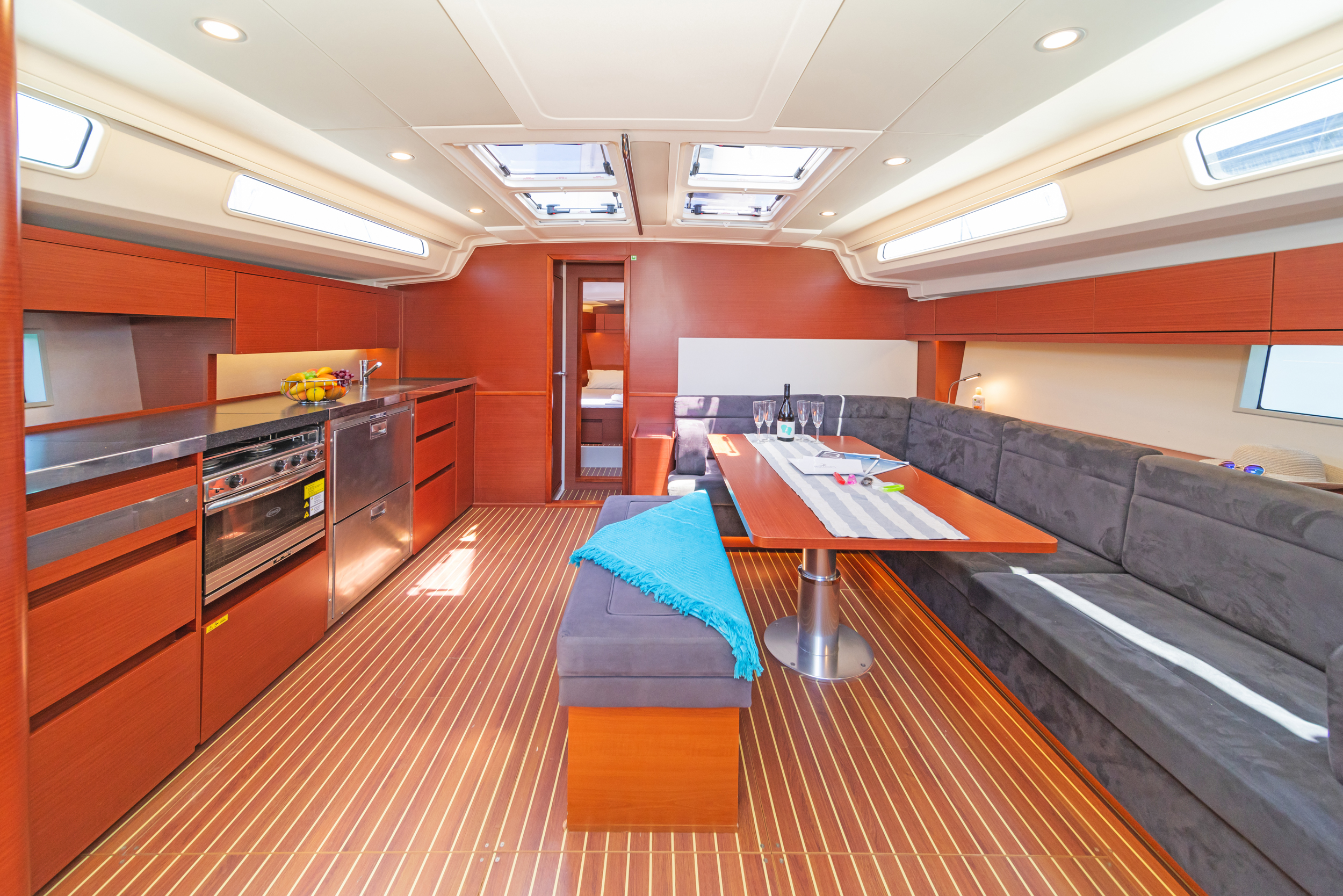 Hanse 508 - 5 + 1 cab. — photo 13