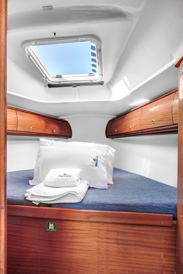 Bavaria 32 — photo 6
