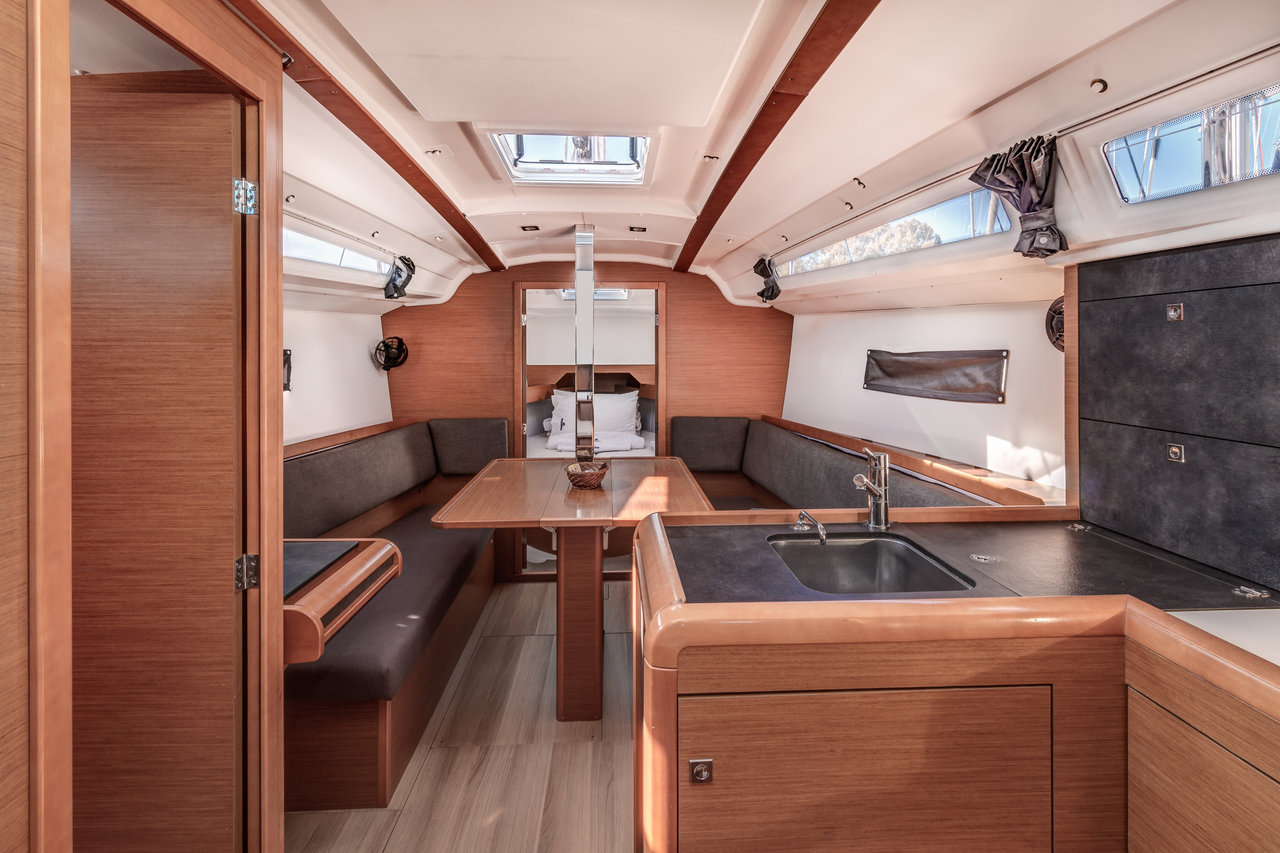 Sun Odyssey 349 - 3 cab. — photo 3