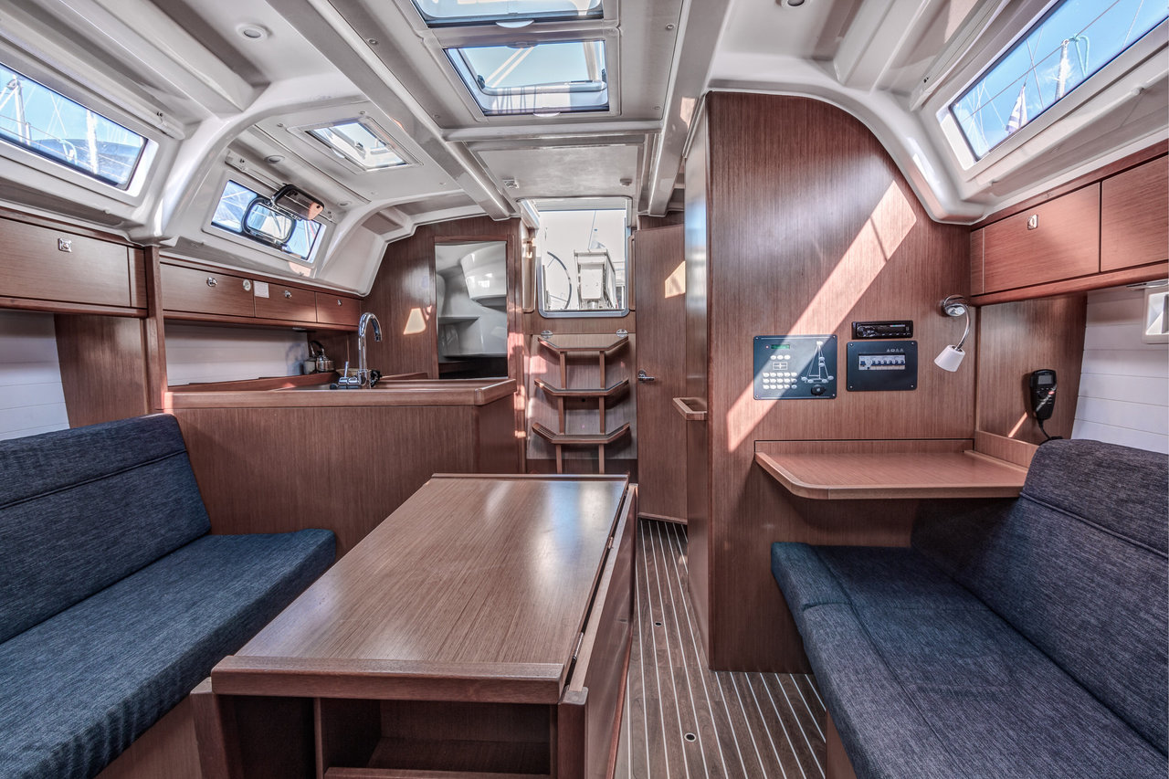 Bavaria Cruiser 37 - 3 cab. — photo 4