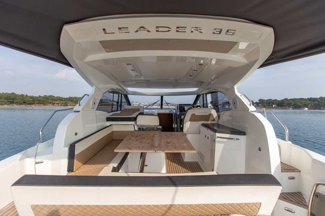 Leader 36 — photo 6
