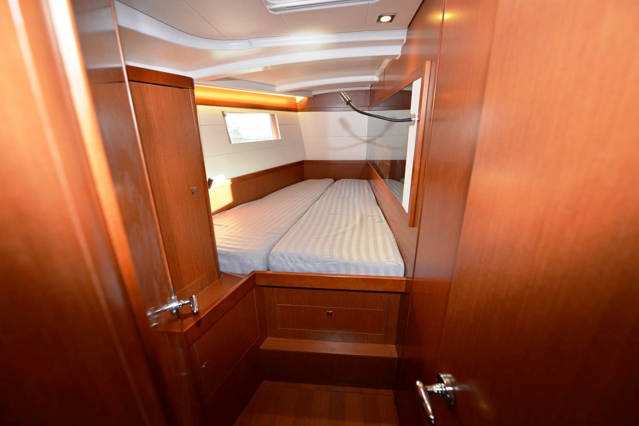 Oceanis 48 - 5 cab. — photo 11