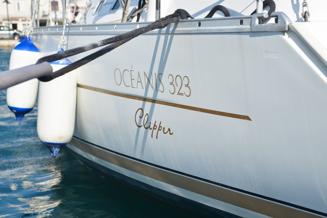 Oceanis Clipper 323 — photo 5