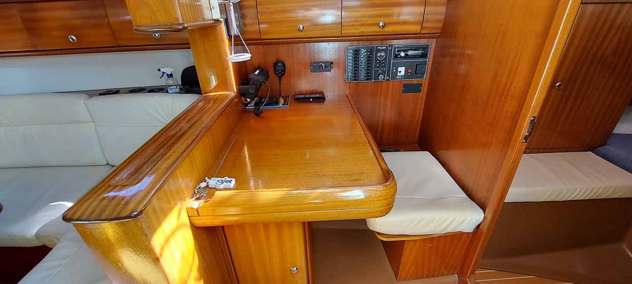 Bavaria 44 — photo 6
