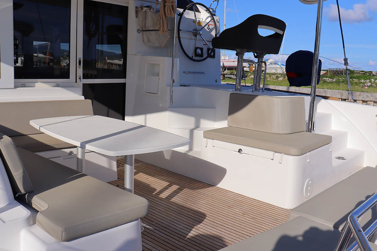 Lagoon 40 - 3 + 2 cab — photo 7
