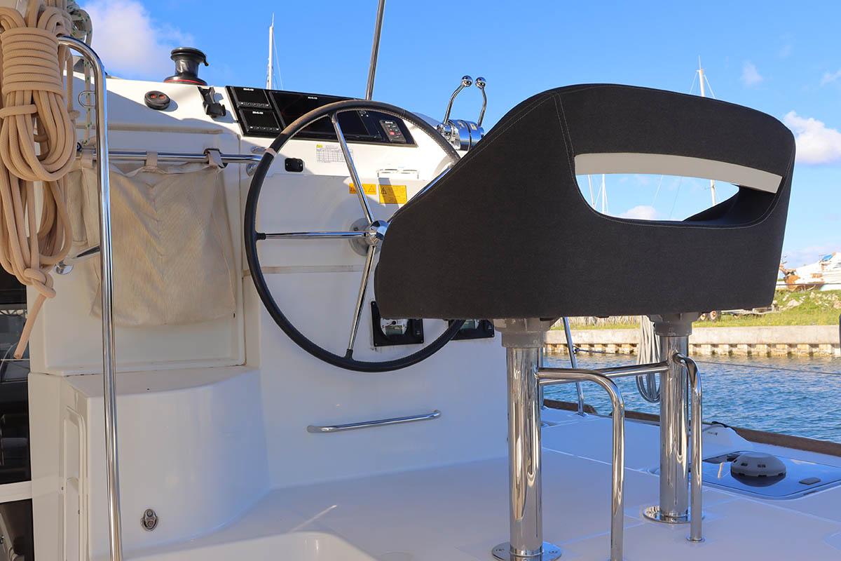 Lagoon 40 - 3 + 2 cab — photo 9