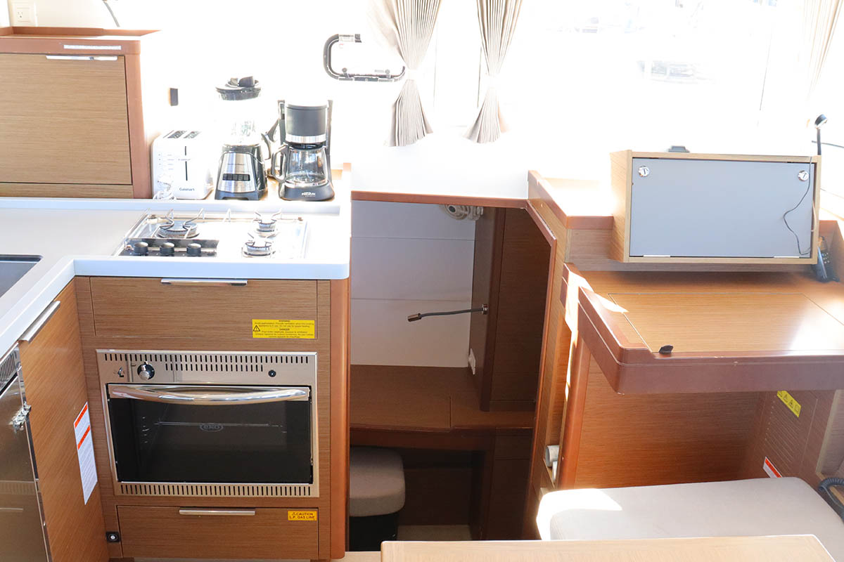 Lagoon 40 - 3 + 2 cab — photo 17