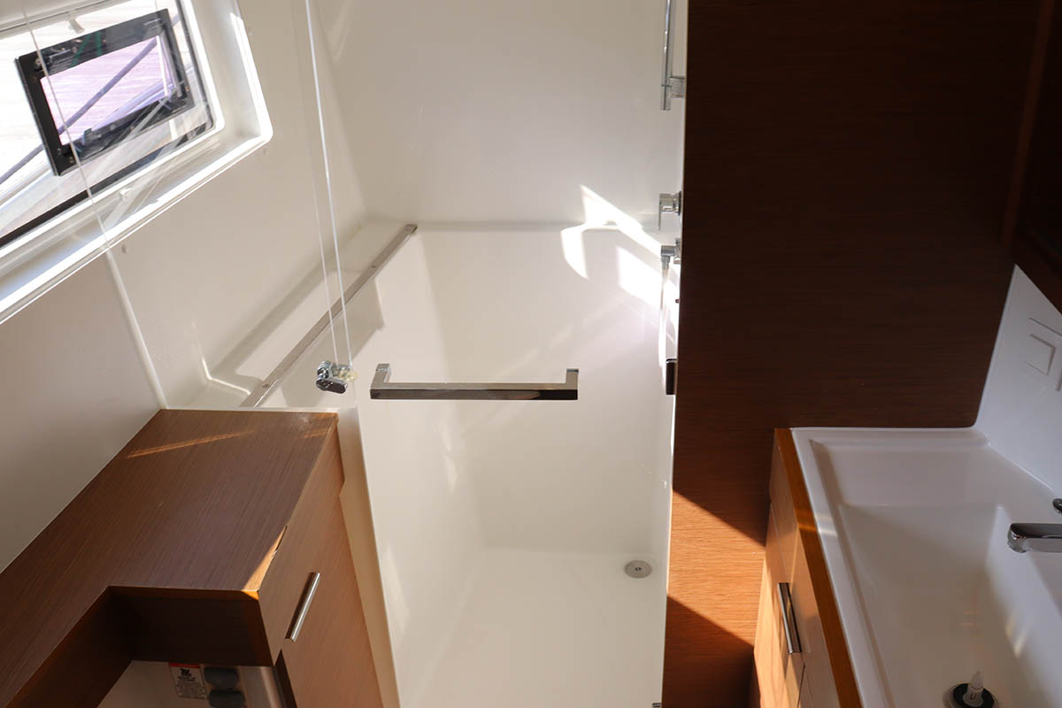 Lagoon 40 - 3 + 2 cab — photo 28