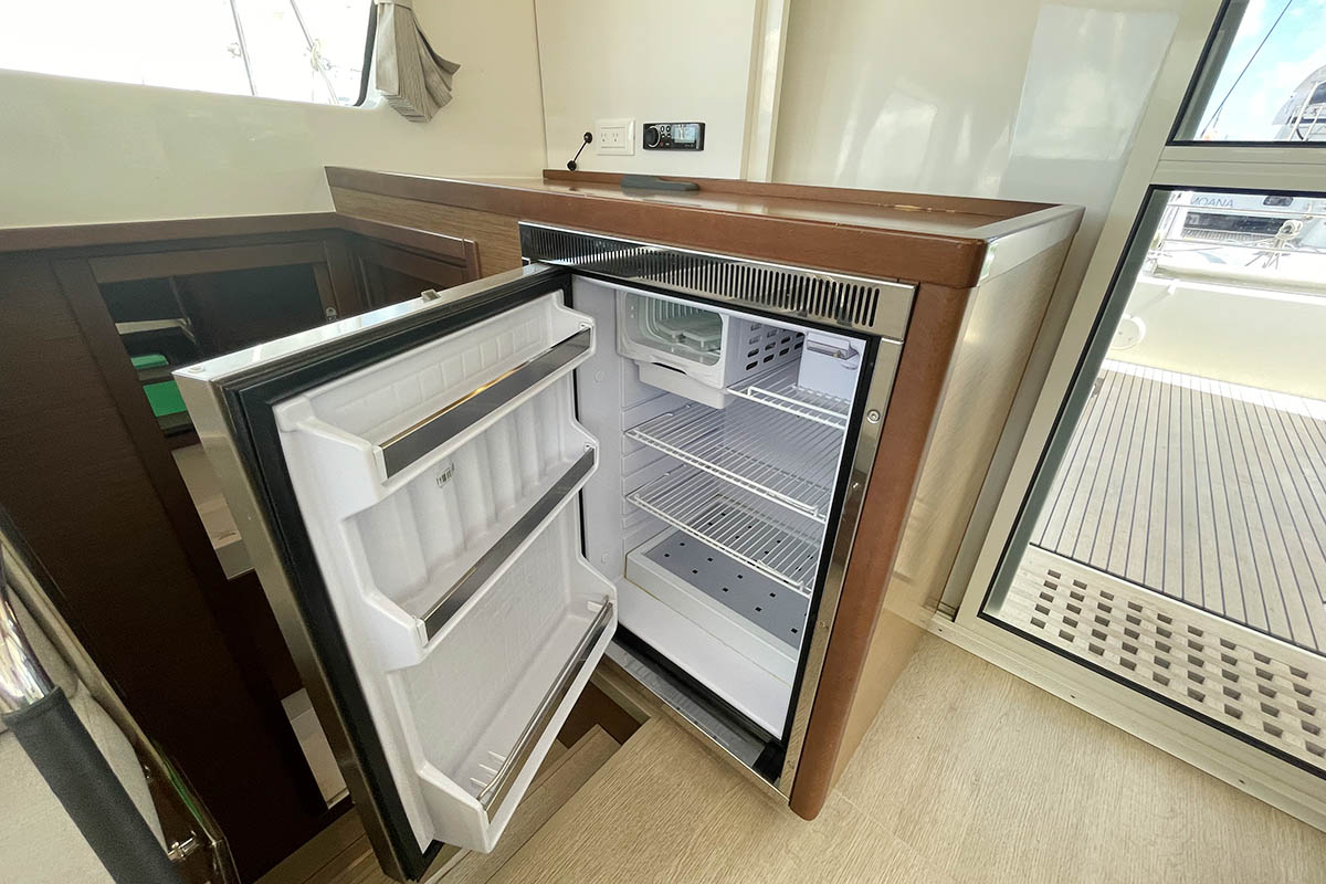 Lagoon 40 - 3 + 2 cab — photo 11