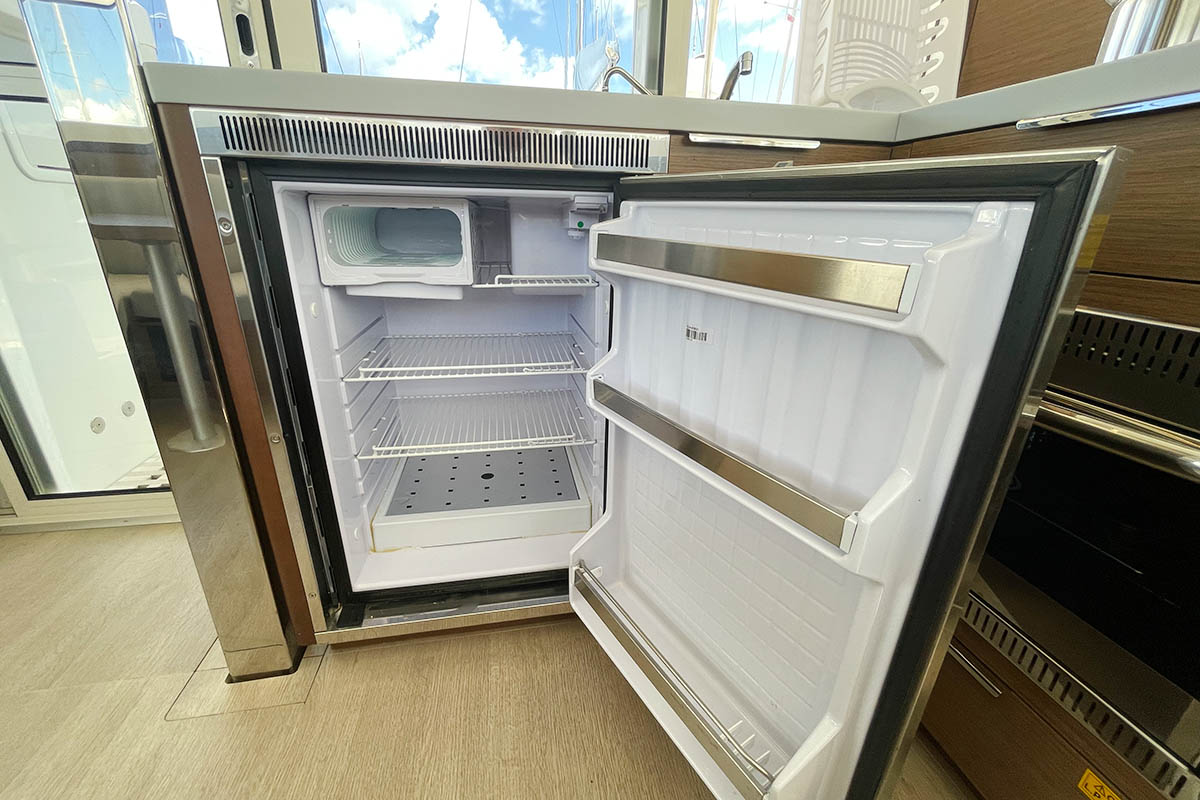 Lagoon 40 - 3 + 2 cab — photo 12