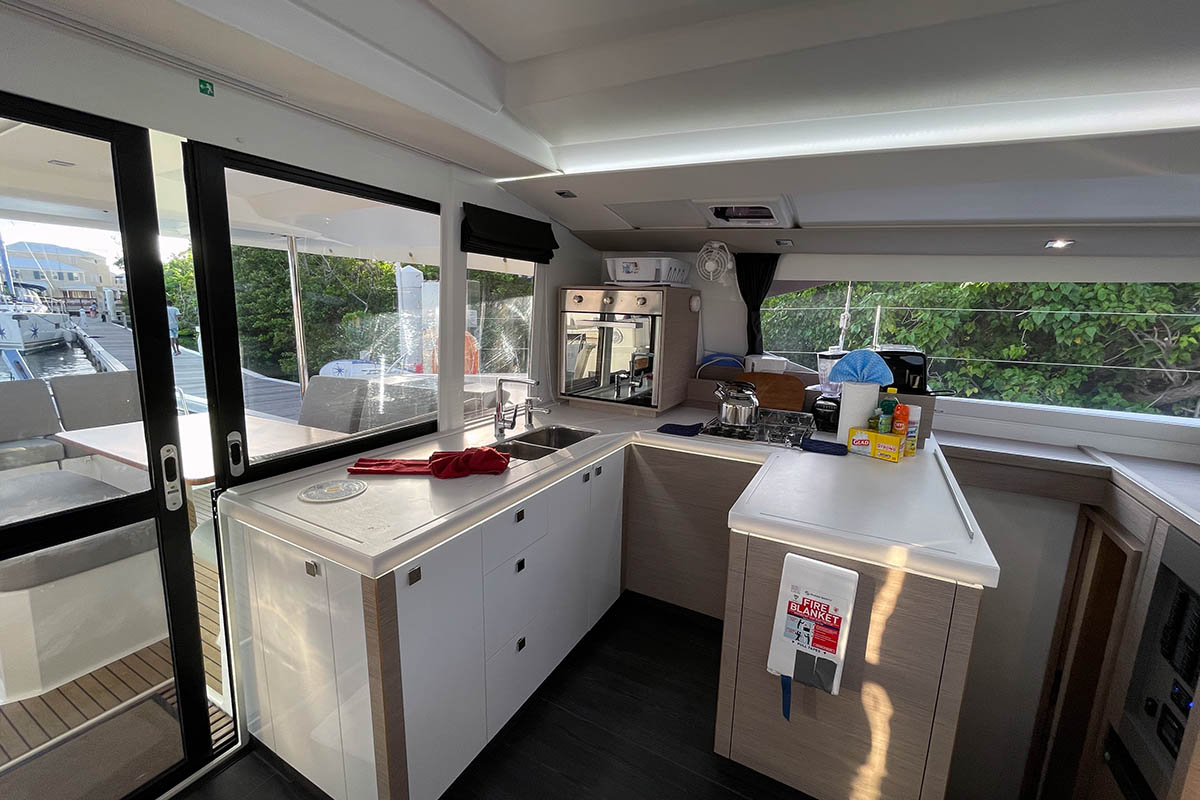 Fountaine Pajot Astrea 42 — photo 25